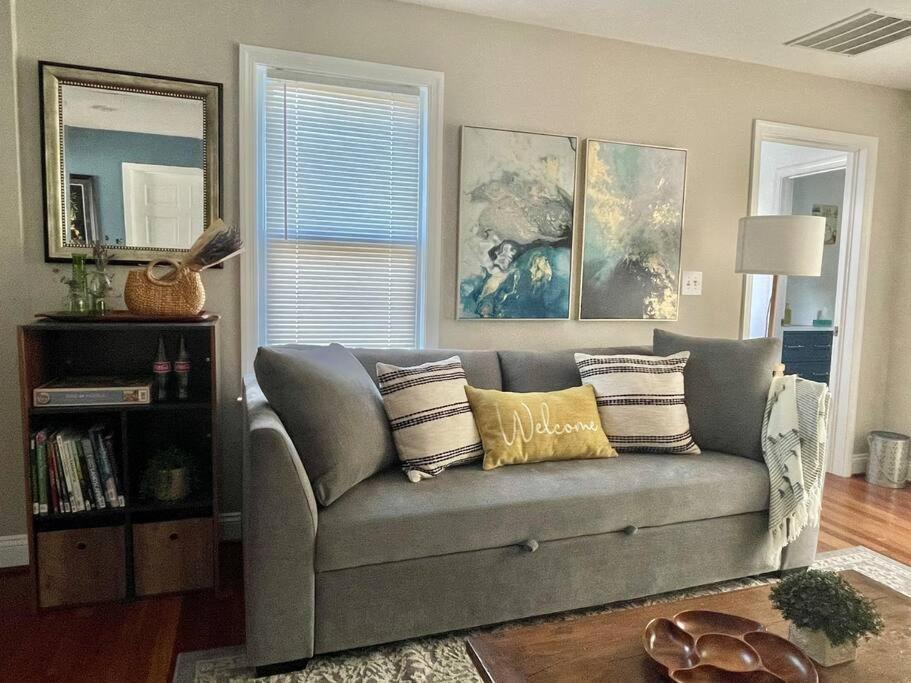 Brand New, Cozy, Modern, One-Bedroom Apartment Falls Church Exterior foto