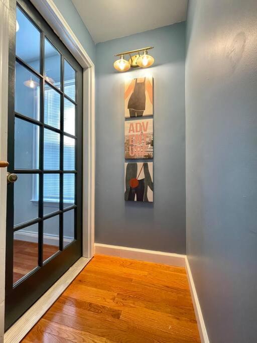 Brand New, Cozy, Modern, One-Bedroom Apartment Falls Church Exterior foto